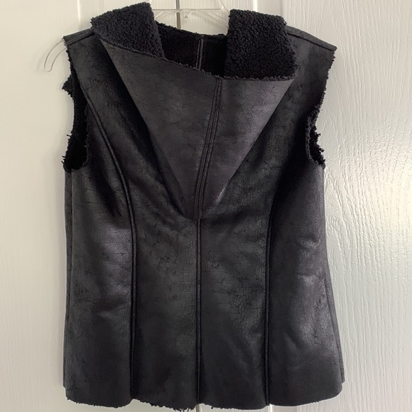 NWOT FAUX LEATHER VEST WITH FAUX FUR - Picture 2 of 5